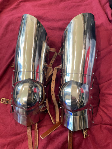 3/4 Articulated Leg Armor - Titanium